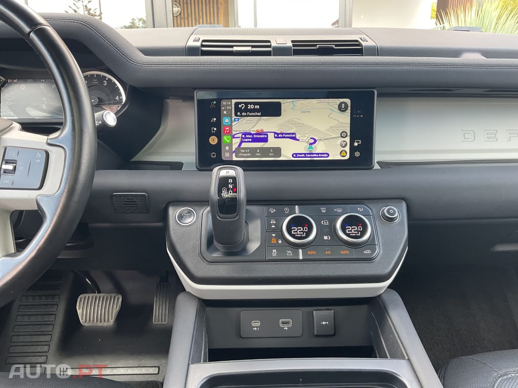 Land Rover Defender 3.0 D250 110 AWD X-Dynamic SE