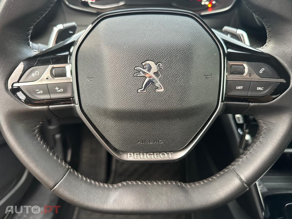 Peugeot 2008 1.2 PureTech Active Pack EAT8