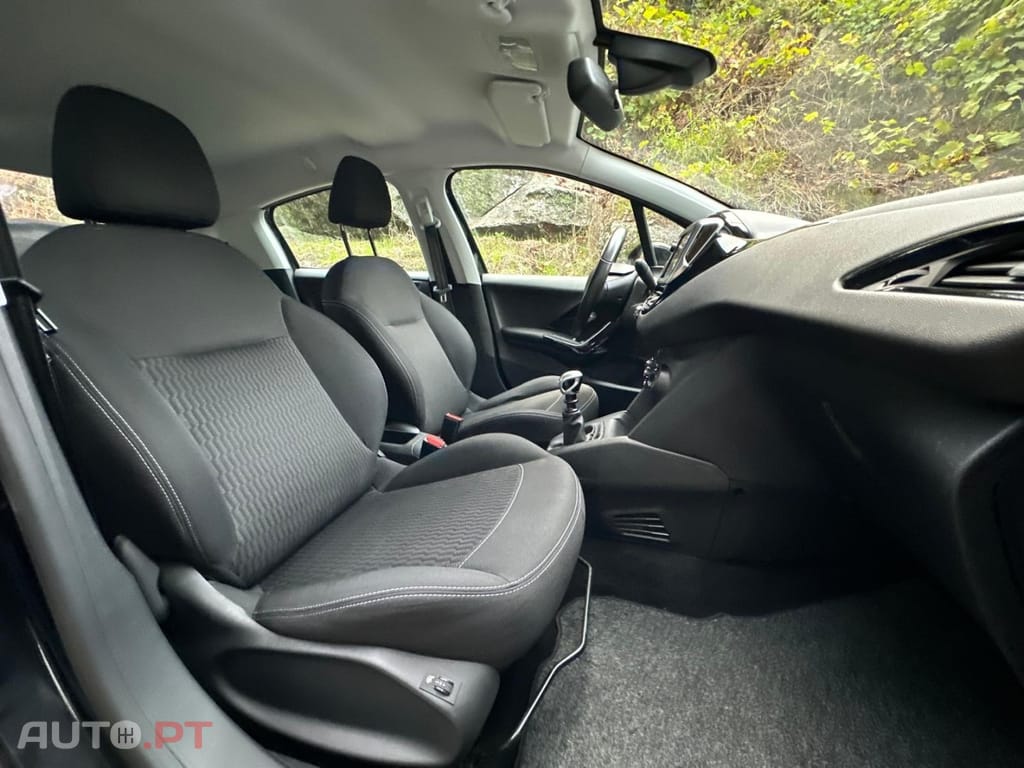 Peugeot 208 1.2 PureTech Style