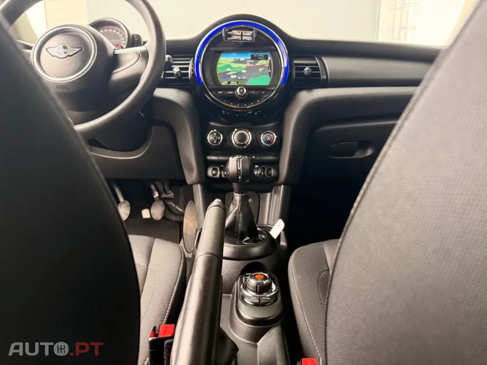 MINI Cooper One D — fotografia 18