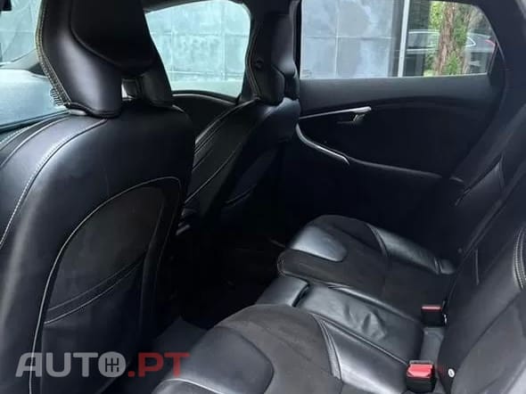 Volvo V40 1.6 D2 R-Design