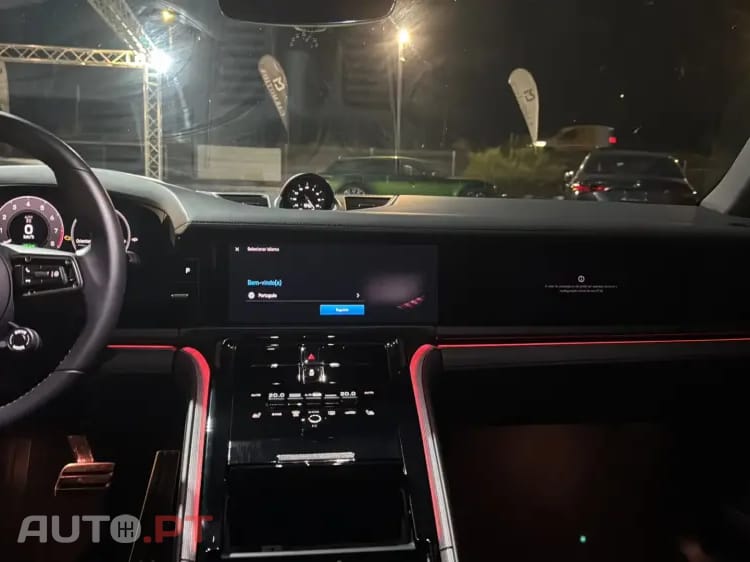 Porsche Panamera 4 E-Hybrid