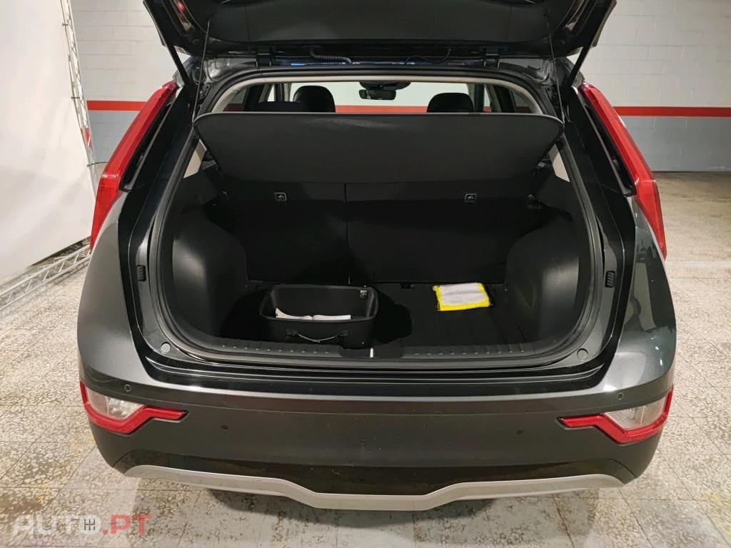 Kia Niro 64kWh Drive
