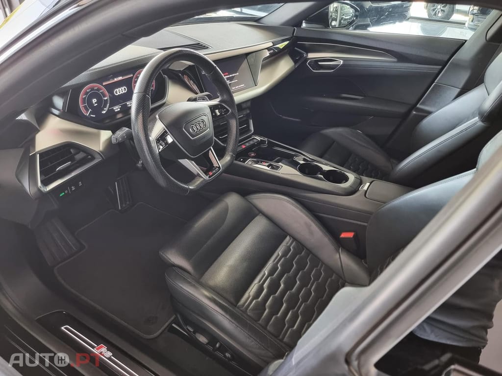 Audi RS E-Tron GT quattro