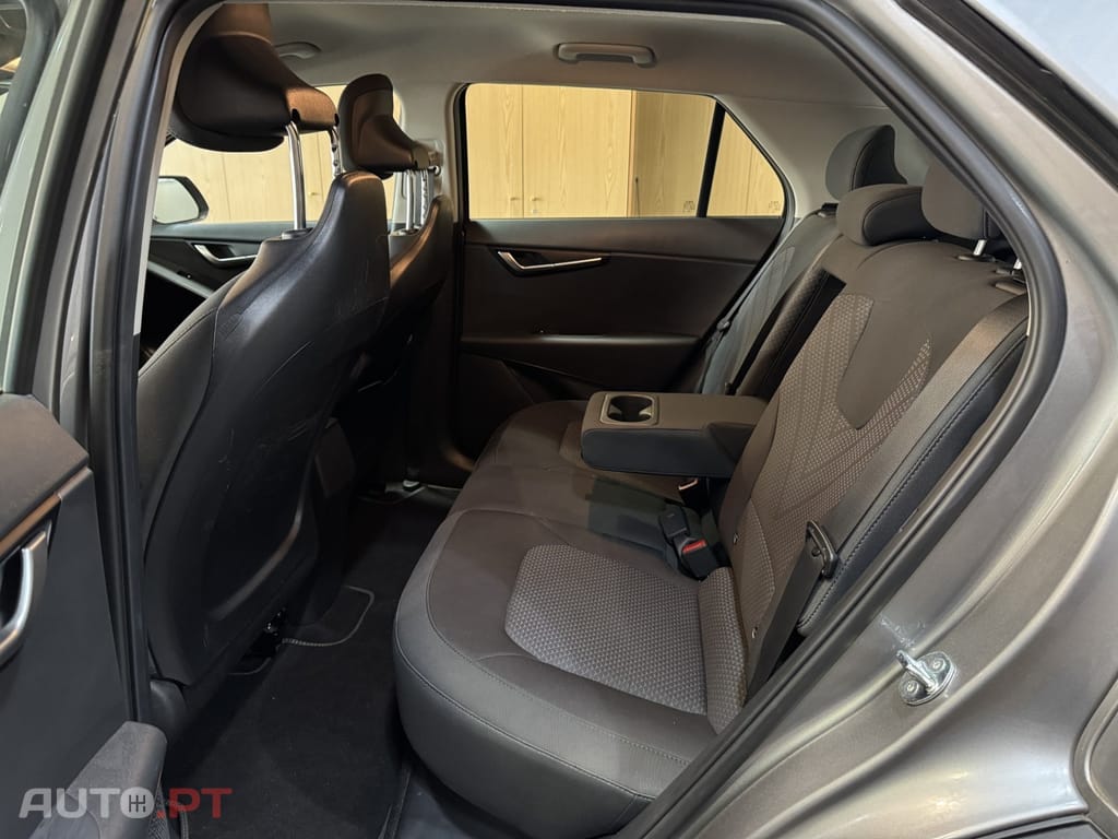 Kia Niro 64kWh Drive