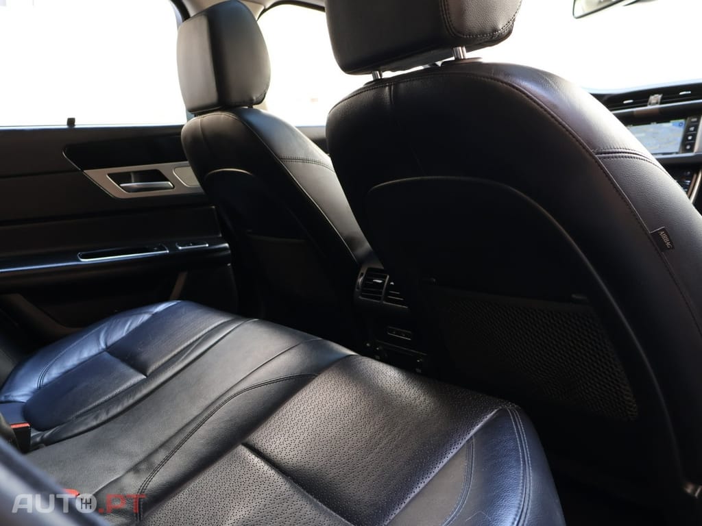 Jaguar XF 2.0 D Prestige Aut.
