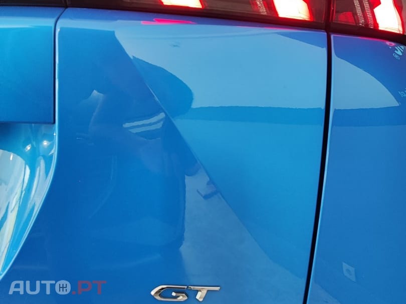 Peugeot E-2008 50 kWh GT