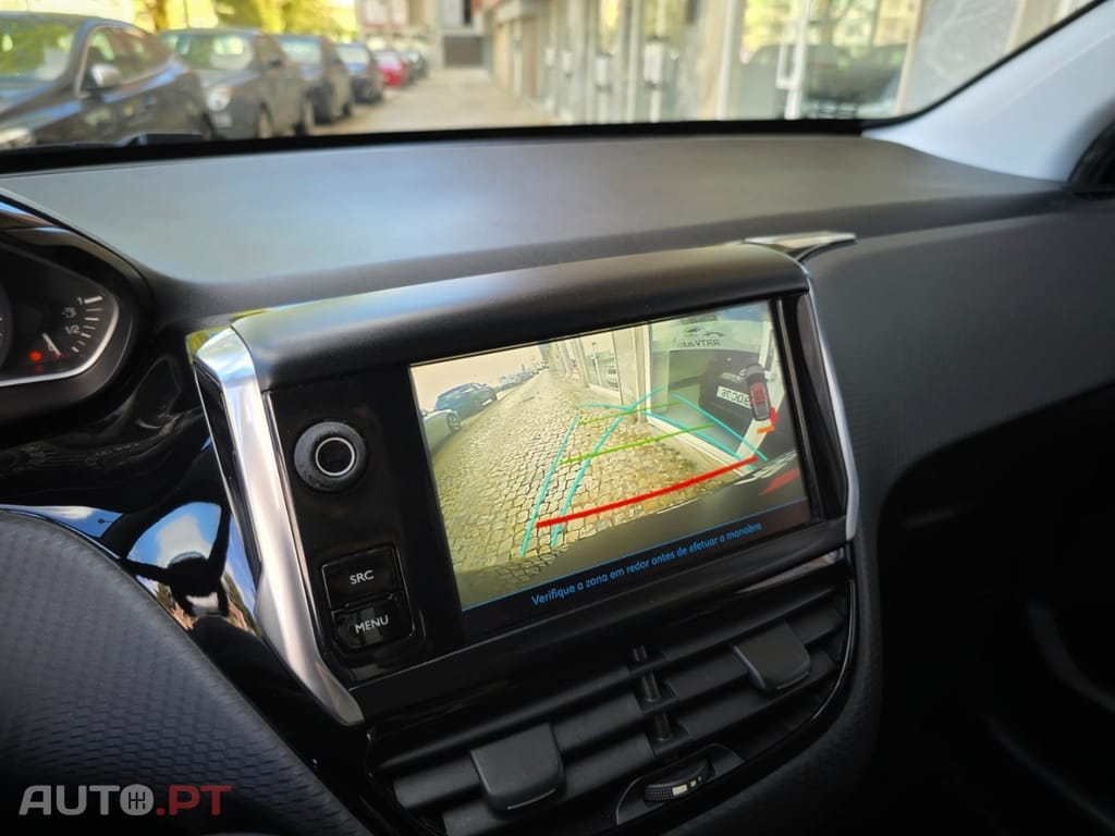 Peugeot 2008 1.6 BlueHDi Style