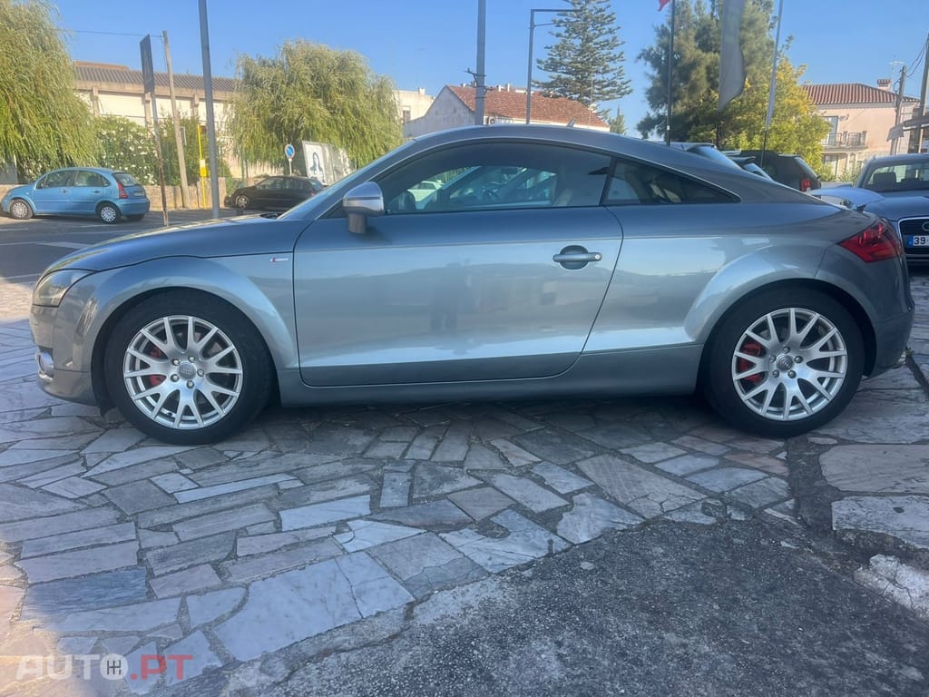 Audi TTS 2.0 TFSi quattro S Tronic