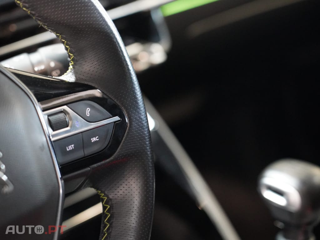 Peugeot 2008 1.2 PureTech GT Line