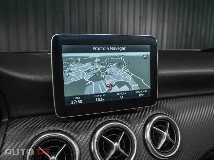 Mercedes-Benz A 180 AMG Line