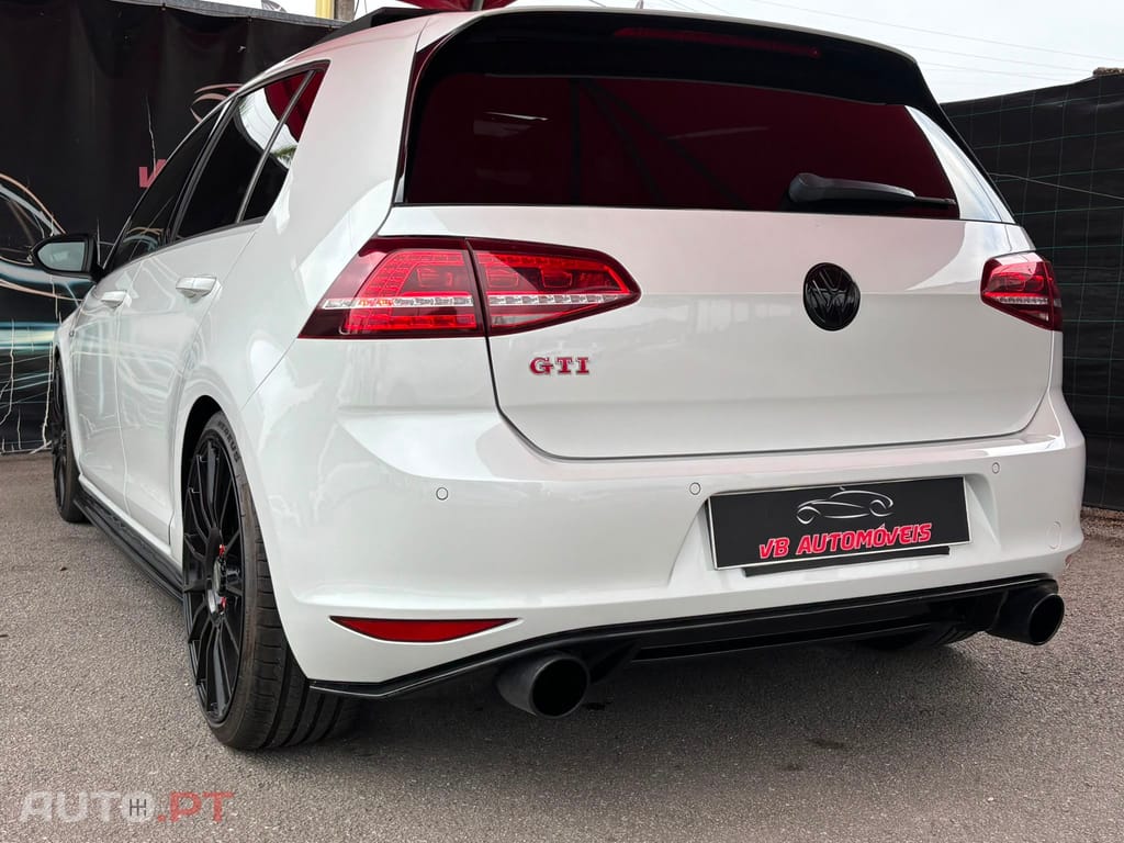 Volkswagen Golf 2.0 TSi GTi DSG Performance