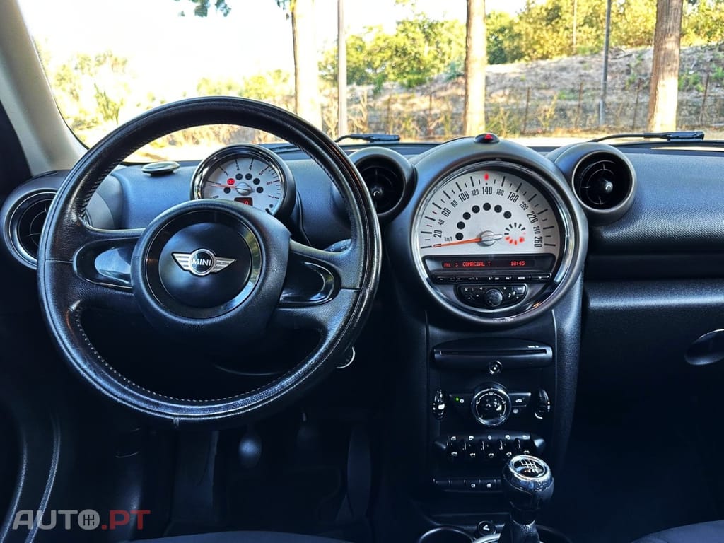 MINI Countryman One D