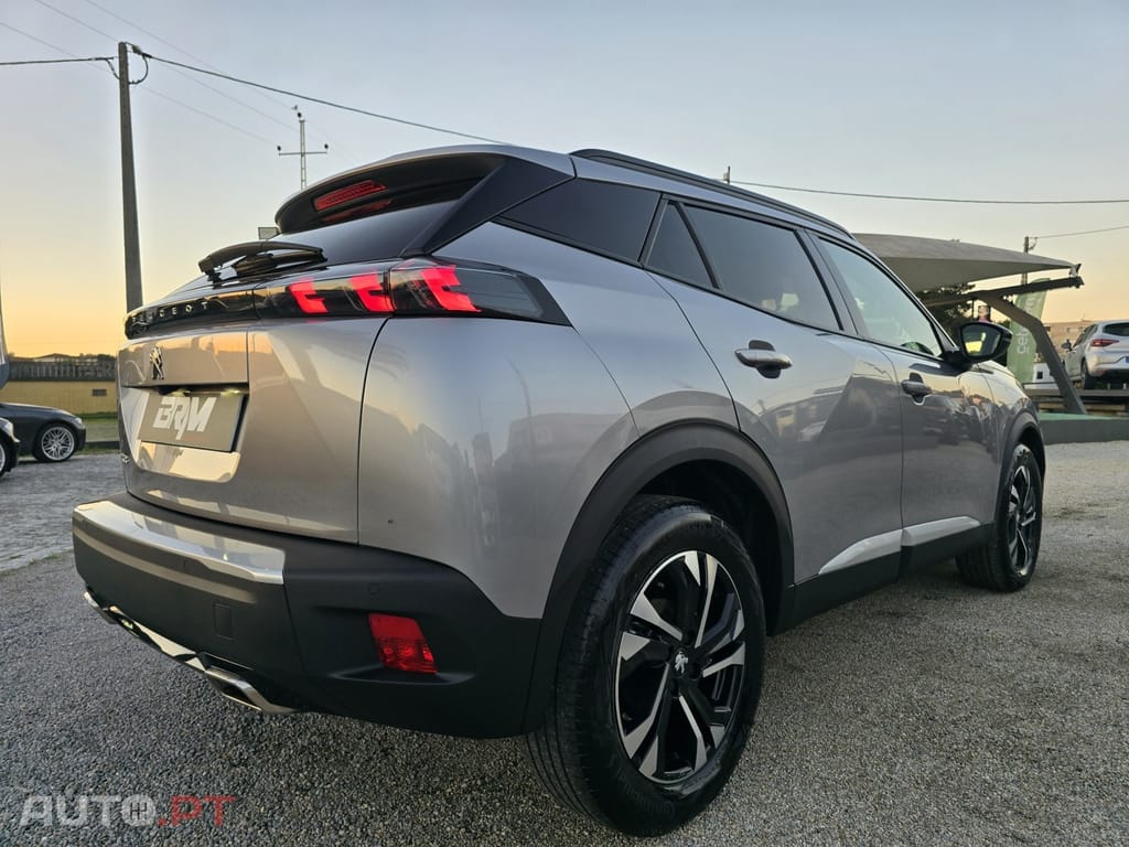 Peugeot 2008 1.2 PureTech Allure EAT8