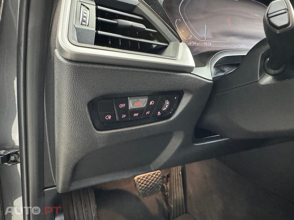 BMW 330 330 e Touring Pack 50 anos M Auto