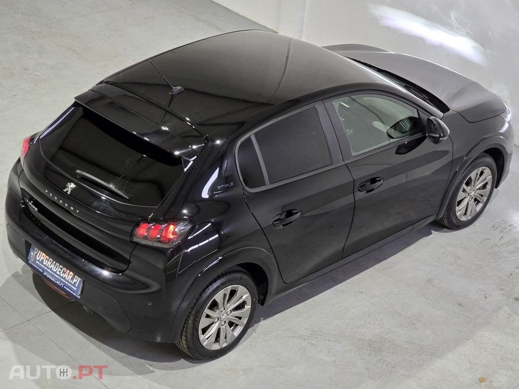 Peugeot E-208 50 kWh Style