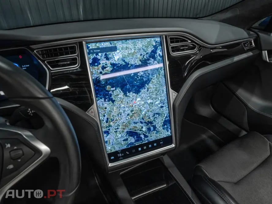 Tesla Model S 75