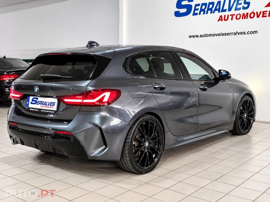BMW 116 d Pack Desportivo M Auto