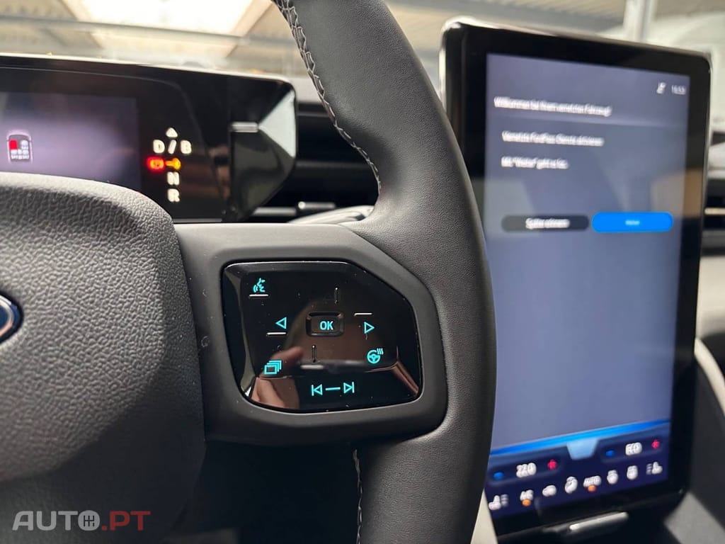 Ford Explorer 77 kWh Premium