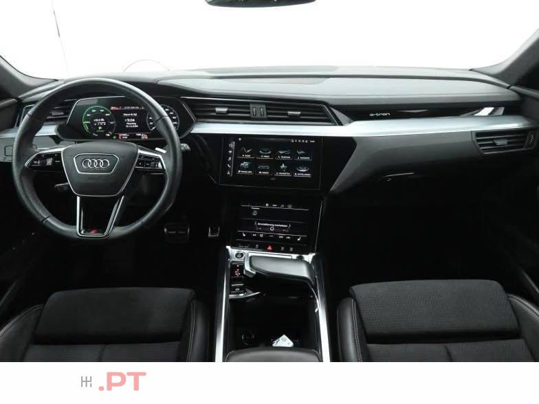 Audi Q8 E-Tron 50 quattro S line