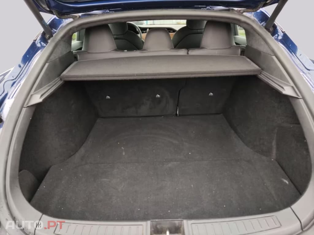 Tesla Model S Maximale Reichweite I.V.A DEDUTIVEL 