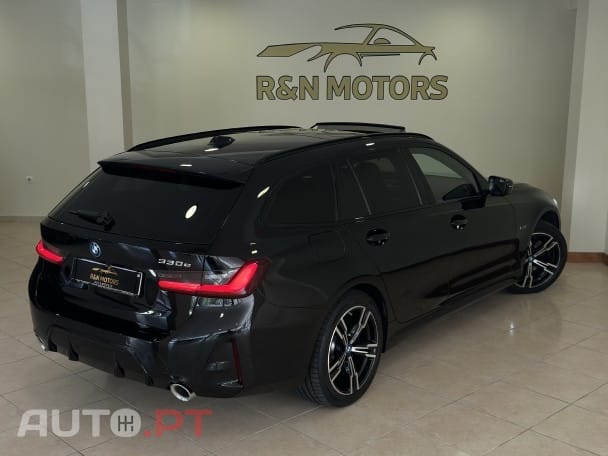 BMW 330 e Pack M Auto — fotografia 7