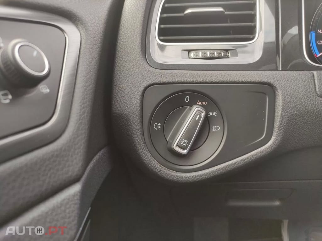 Volkswagen e-Golf Cockpit Virtual