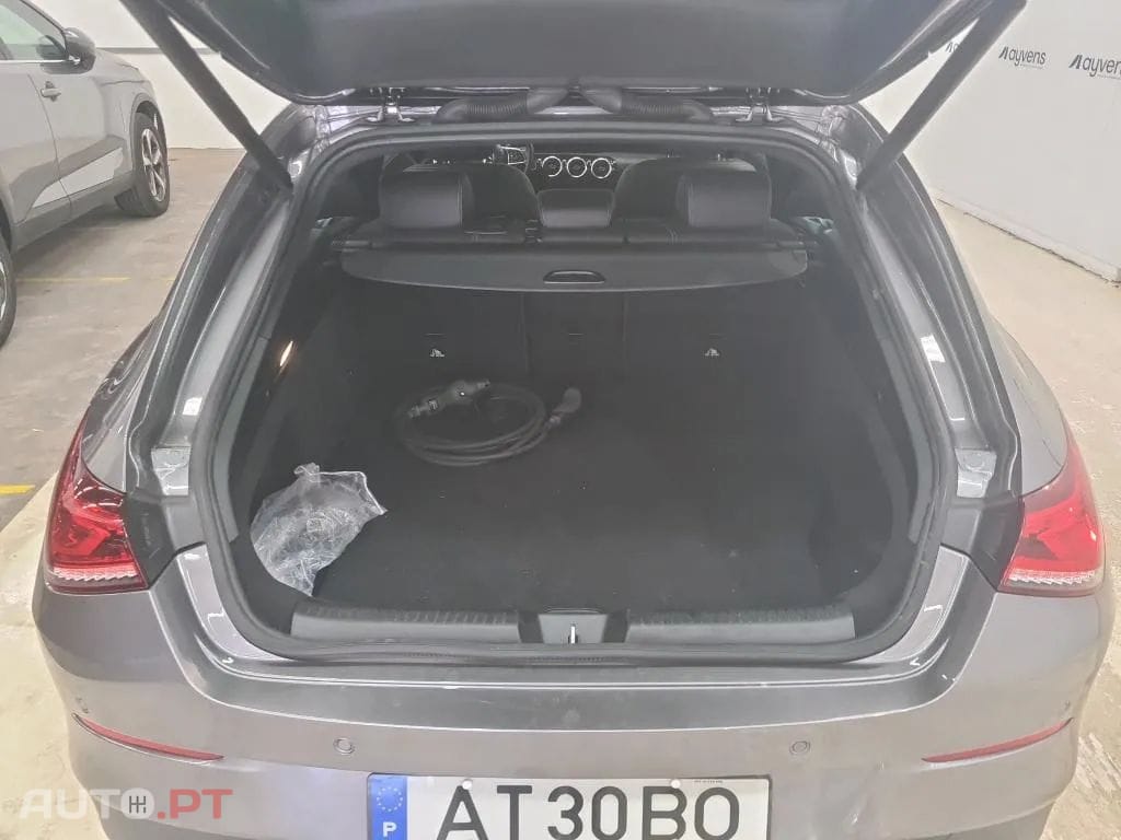 Mercedes-Benz CLA 250 e Shooting Brake Style Plus