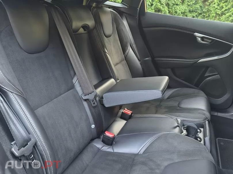 Volvo V40 1.6 D2 R-Design
