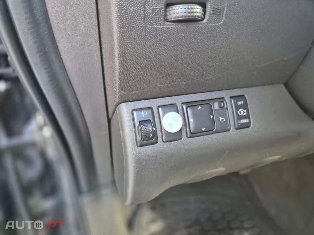 Nissan Navara 2.5 dCi CD LE Prem.+IT
