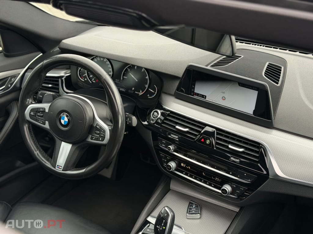 BMW 520 d Pack Desportivo M Auto