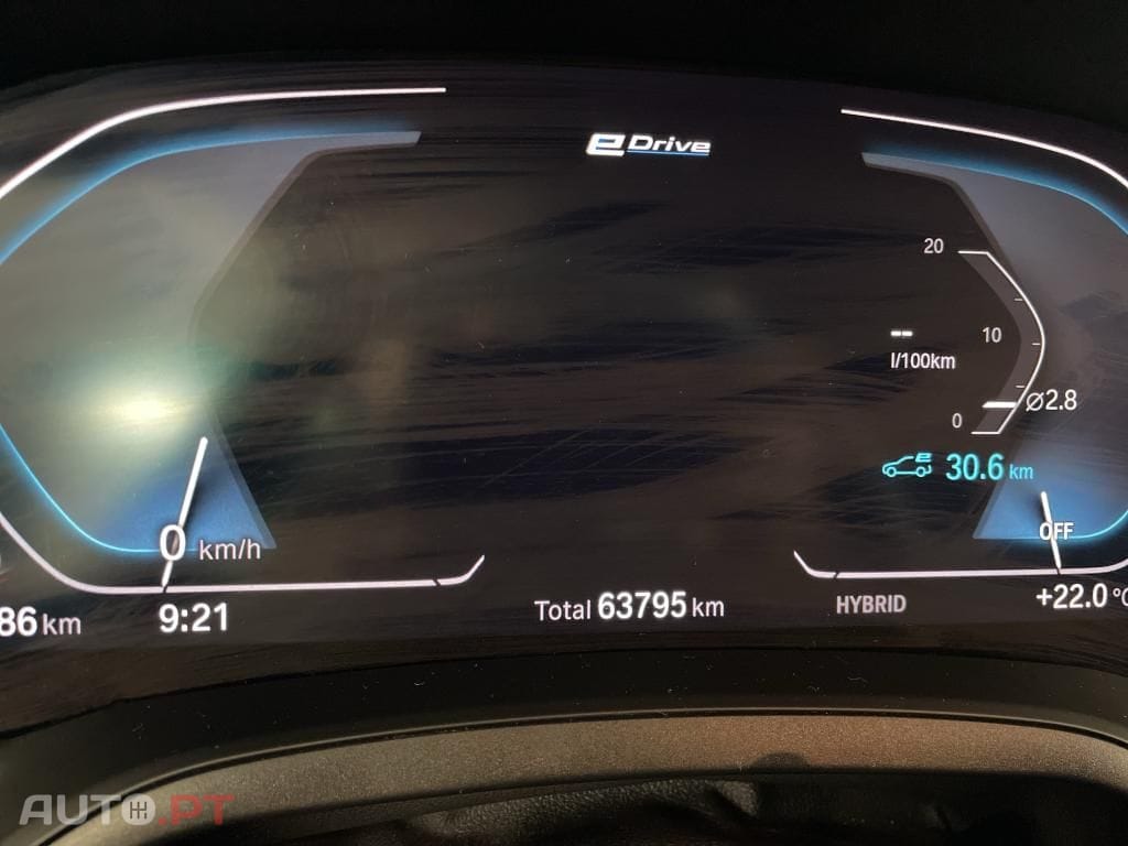 BMW 320 e Pack Essence Auto