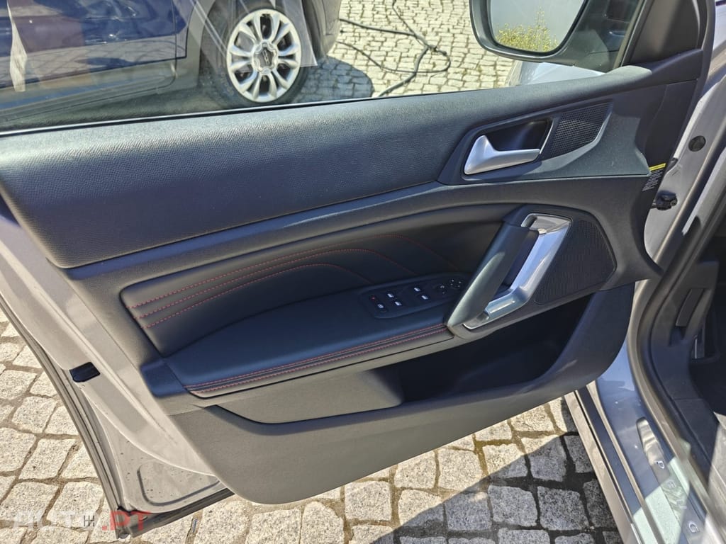 Peugeot 308 SW 1.5 BlueHDi GT EAT8 — fotografia 20