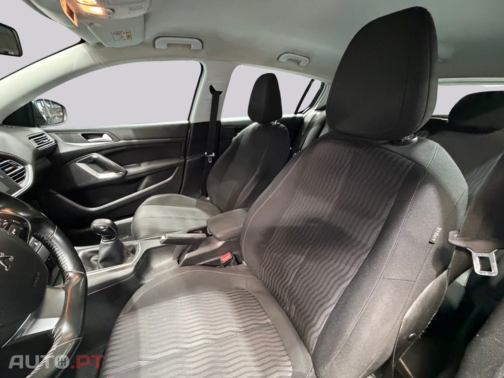 Peugeot 308 1.2 PureTech Active Business