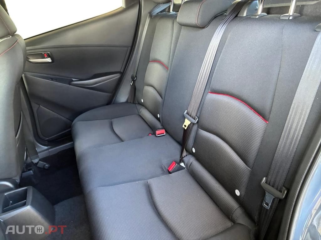 Mazda 2 1.5 e-SKYACTIV G M Elegance
