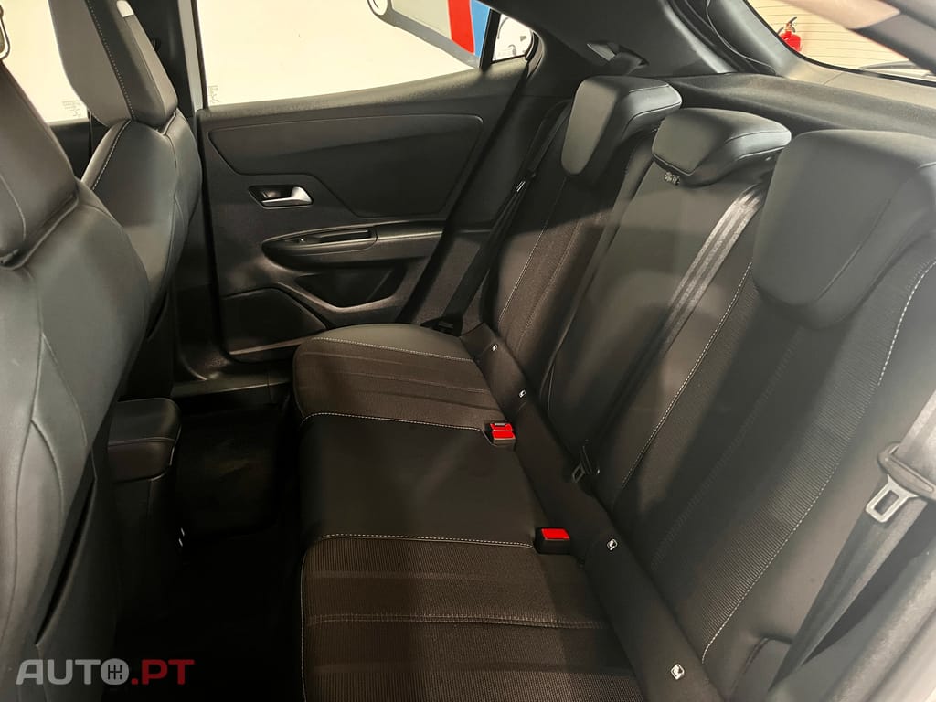 Opel Mokka-E Elétrico