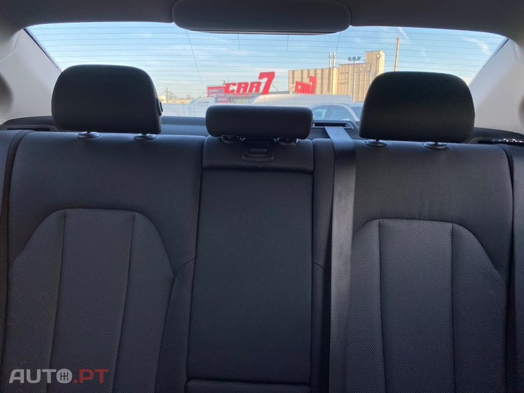 BMW 330 e Line Sport Auto