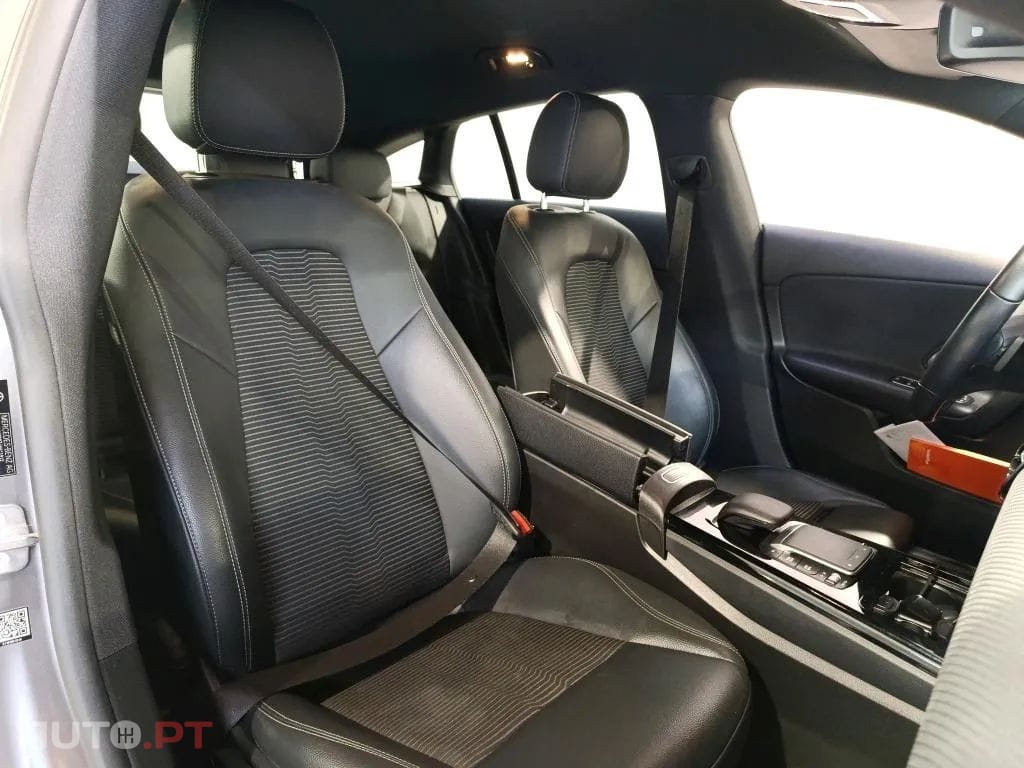 Mercedes-Benz CLA 250 e Shooting Brake Style Plus