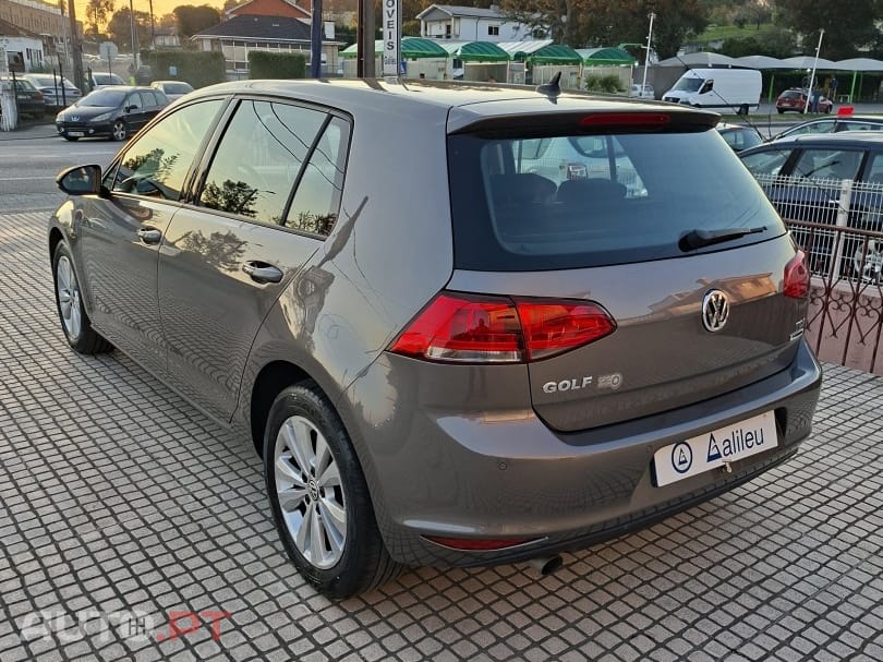 Volkswagen Golf 1.6 TDi GPS Edition DSG — fotografia 9