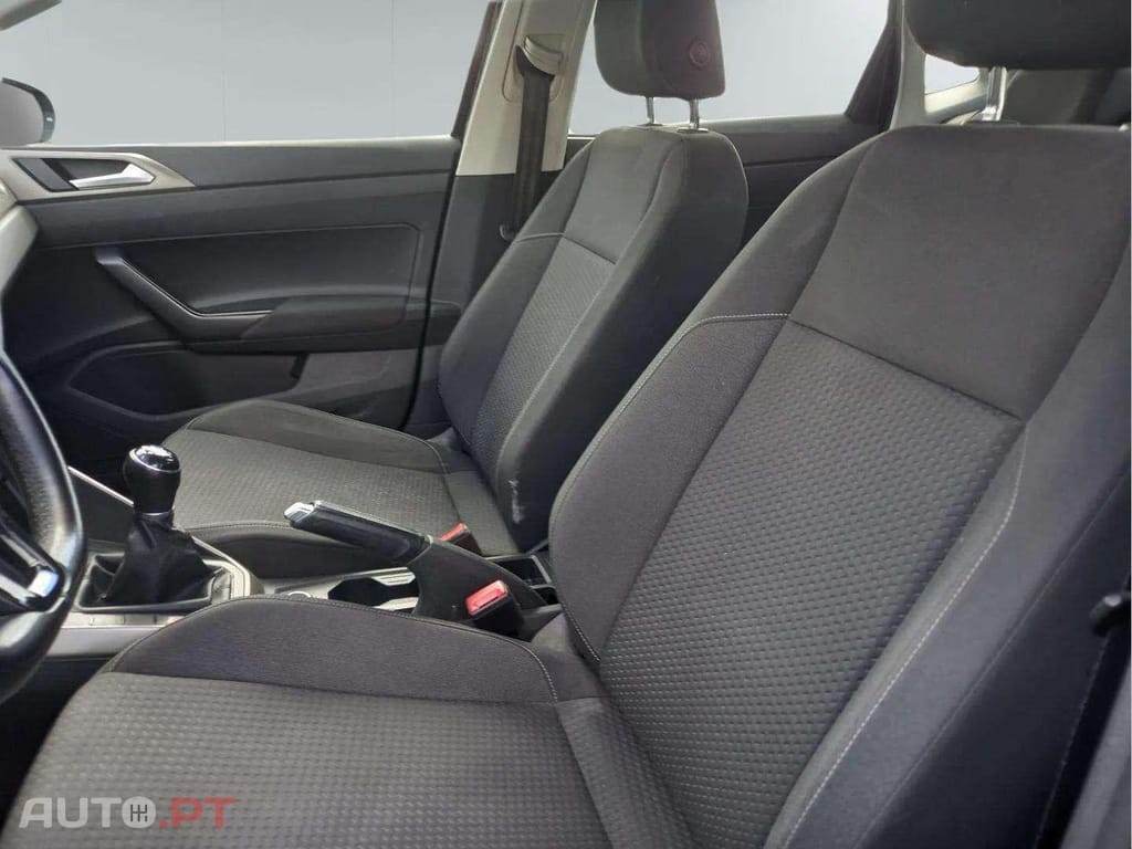 Volkswagen Polo 1.0  Confortline