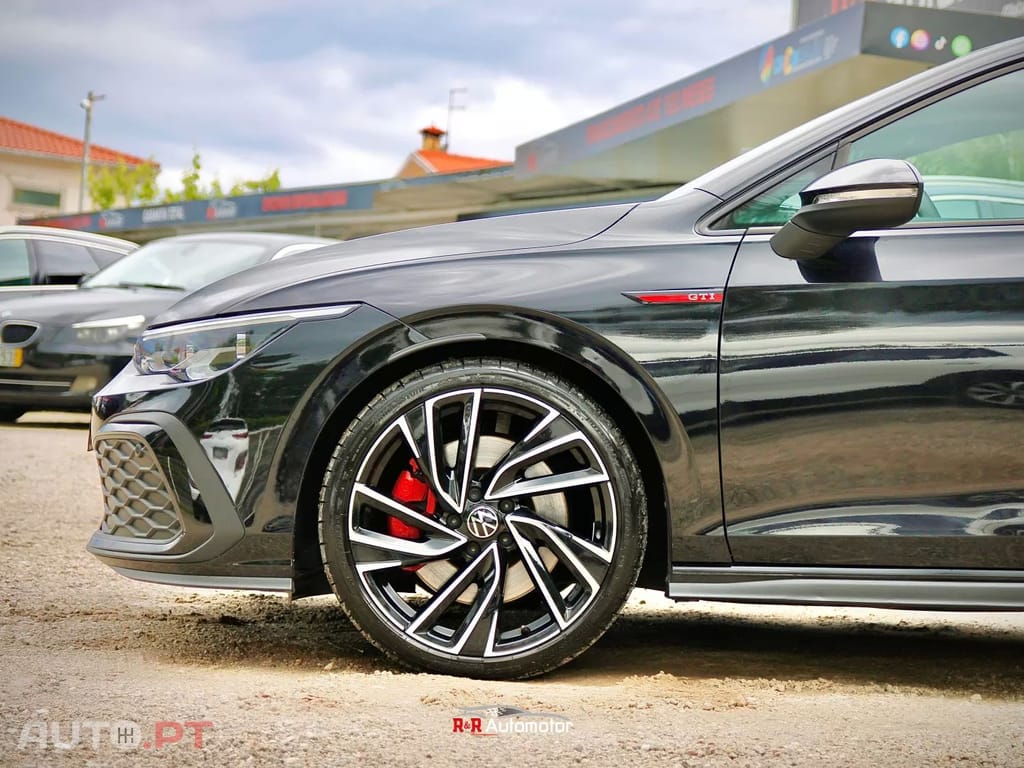Volkswagen Golf 2.0 TSI GTI DSG Performance