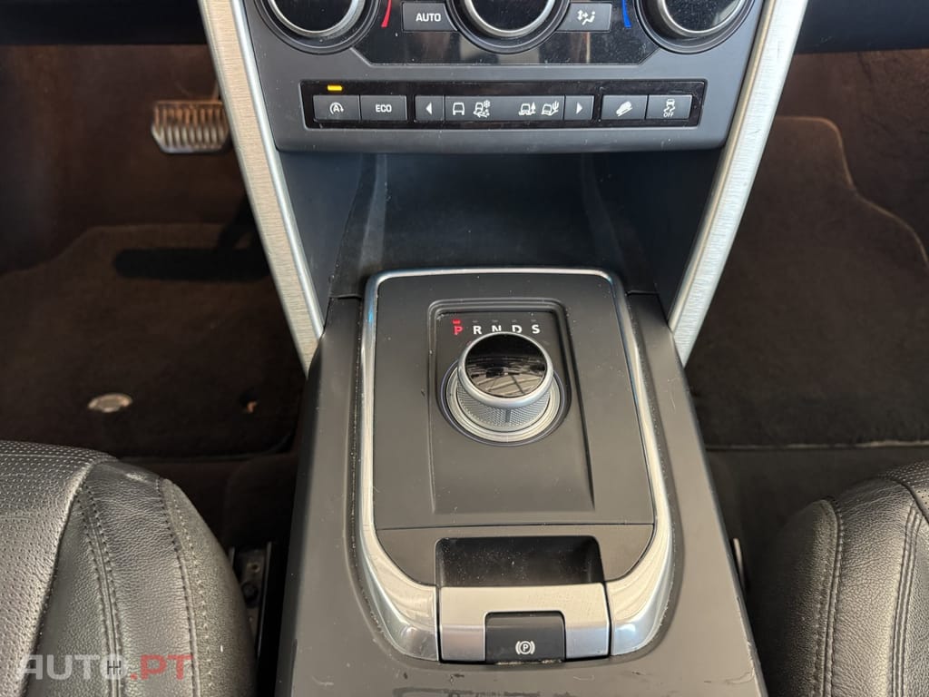 Land Rover Discovery Sport 2.2 SD4 HSE Luxury Auto — fotografia 21