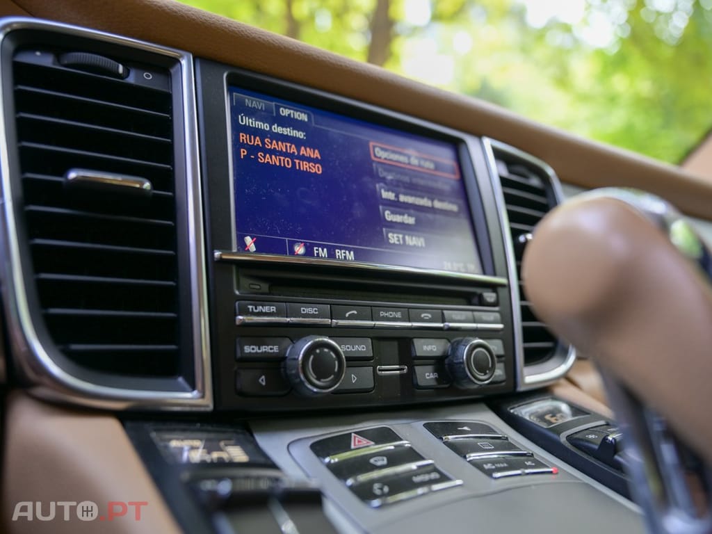 Porsche Panamera S Hybrid J19
