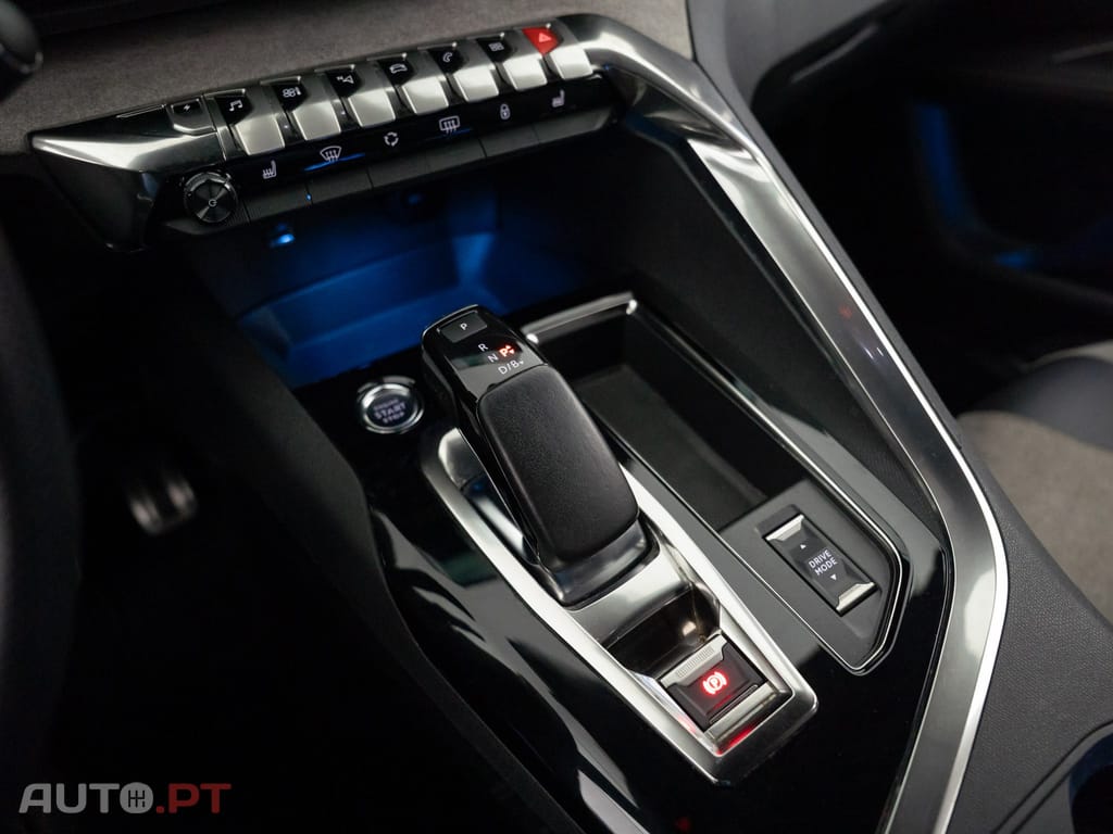 Peugeot 3008 1.6 Hybrid GT Pack e-EAT8