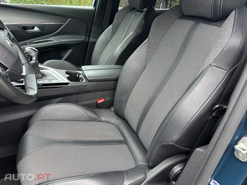 Peugeot 3008 1.2 PureTech Allure Pack