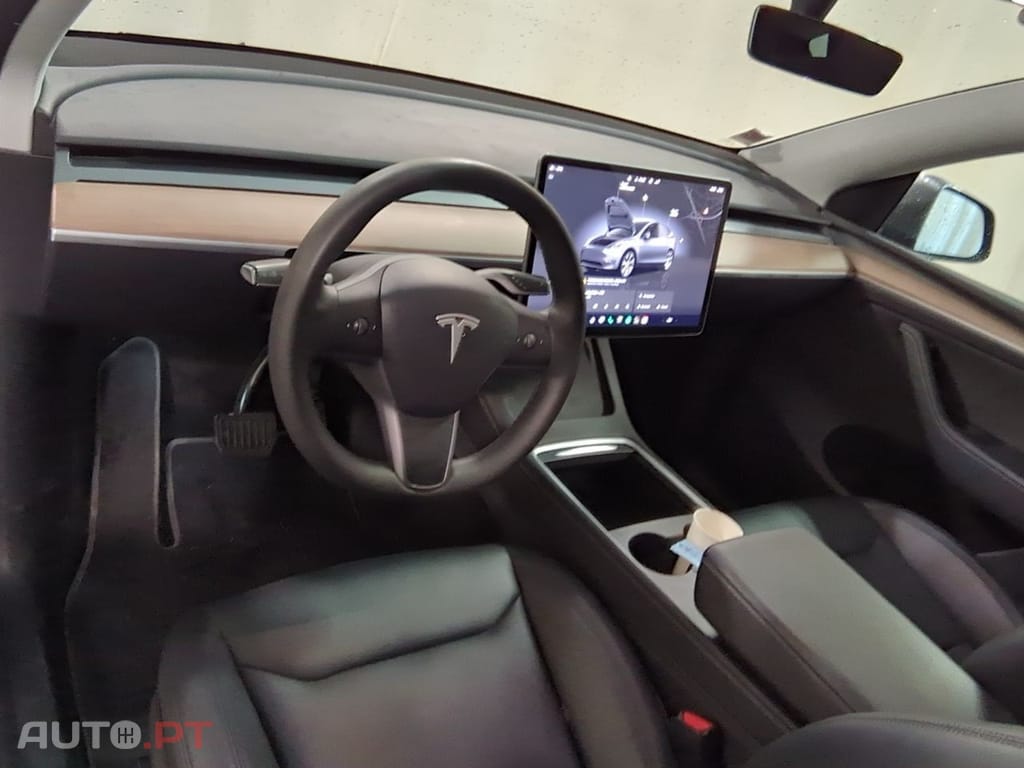 Tesla Model Y Long Range Dual Motor AWD
