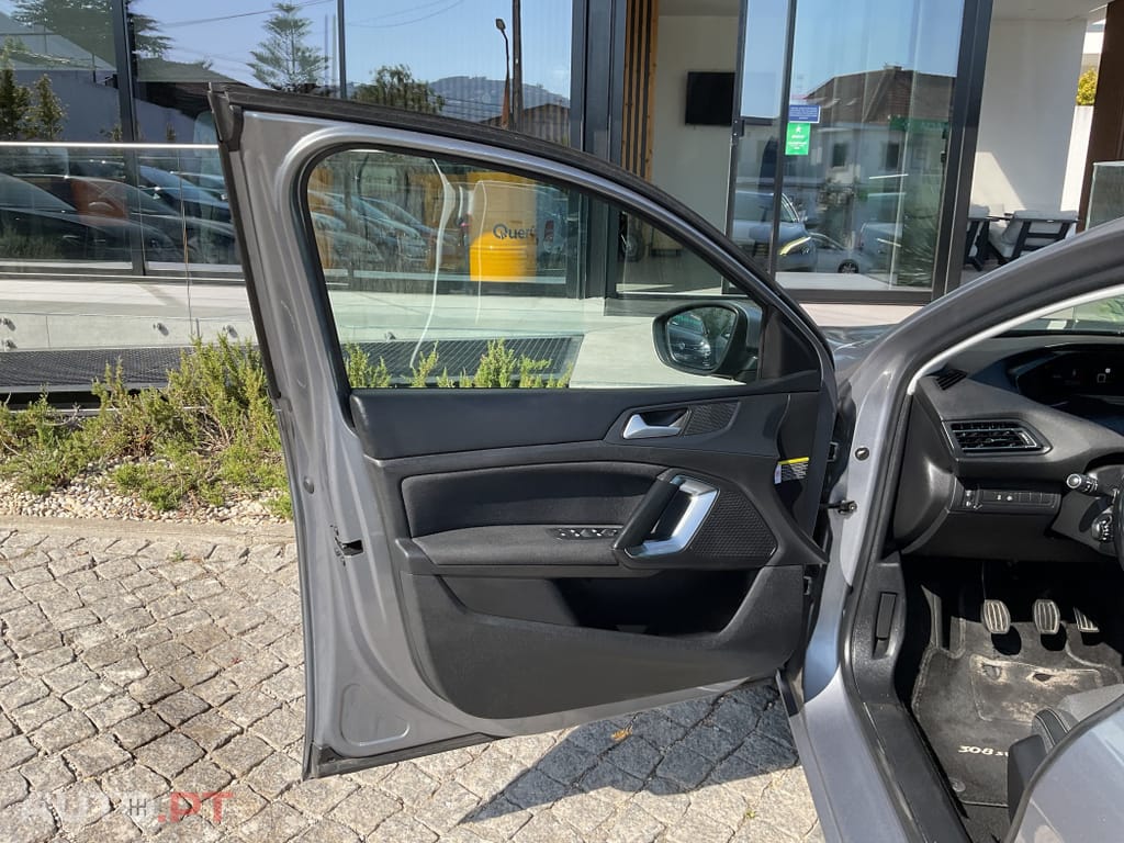 Peugeot 308 1.5 BlueHDi Allure