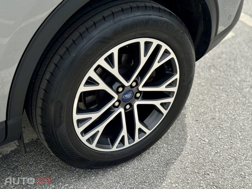 Ford Kuga 1.5 TDCi EcoBlue Titanium