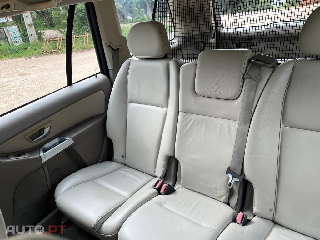 Volvo XC90 2.4 D5 5L Executive