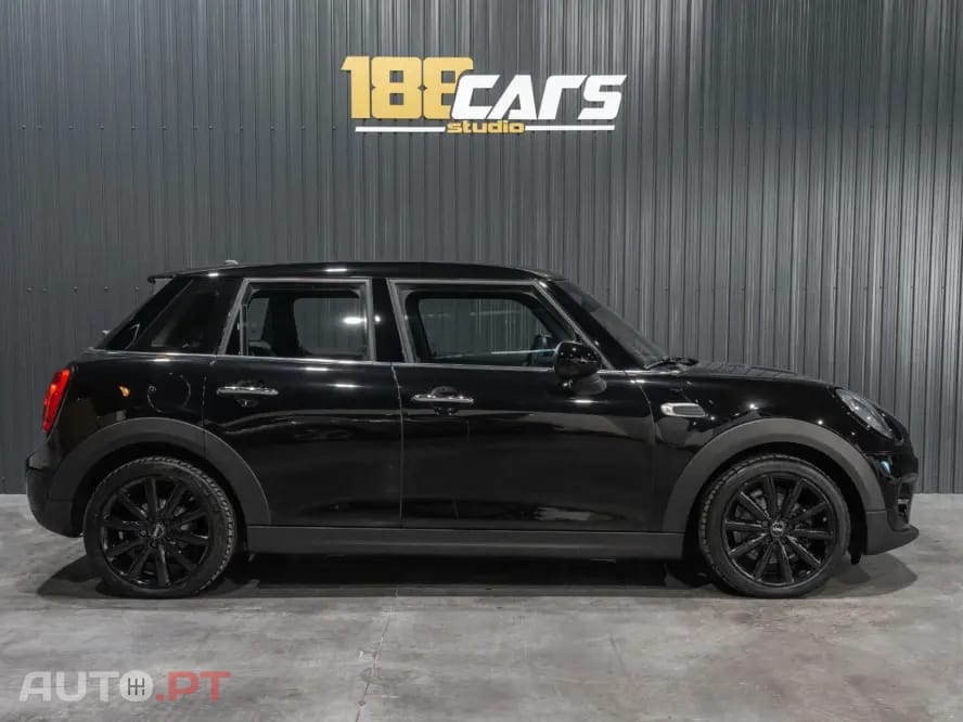 MINI Cooper Cooper D